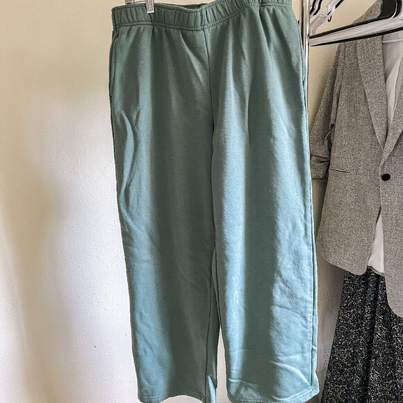 Athletic Works Women's Fleece Pants with Pockets in Greyed Teal - Picture 5 of 6